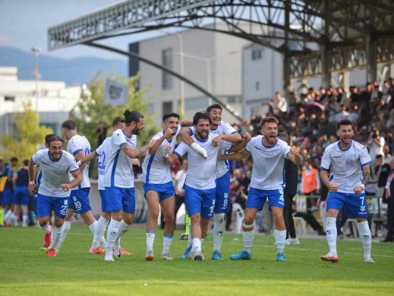  Bursa derbisinde sevinen takım Bursa Yıldırımspor